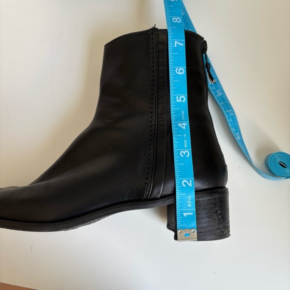 Stuart Weitzman Square Toe Pointy Black Leather Boots - Picture 12 of 12